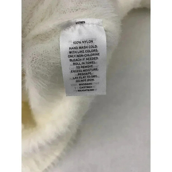 NWOT- Free Press ivory pullover Sweater- XS - Picture 3 of 4